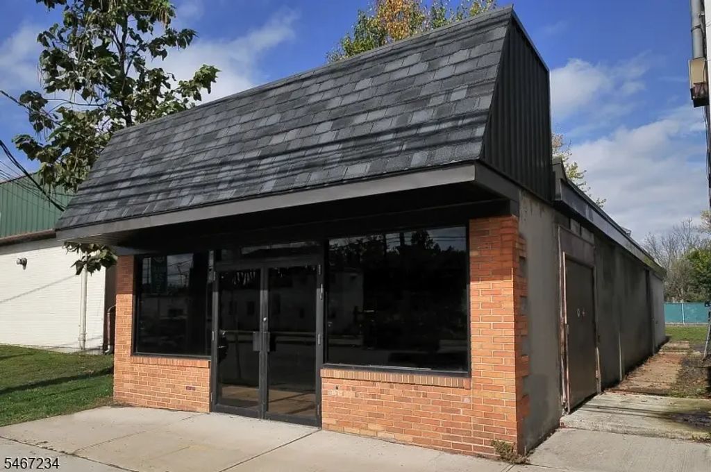 513 W Westfield Ave, Roselle Park Boro