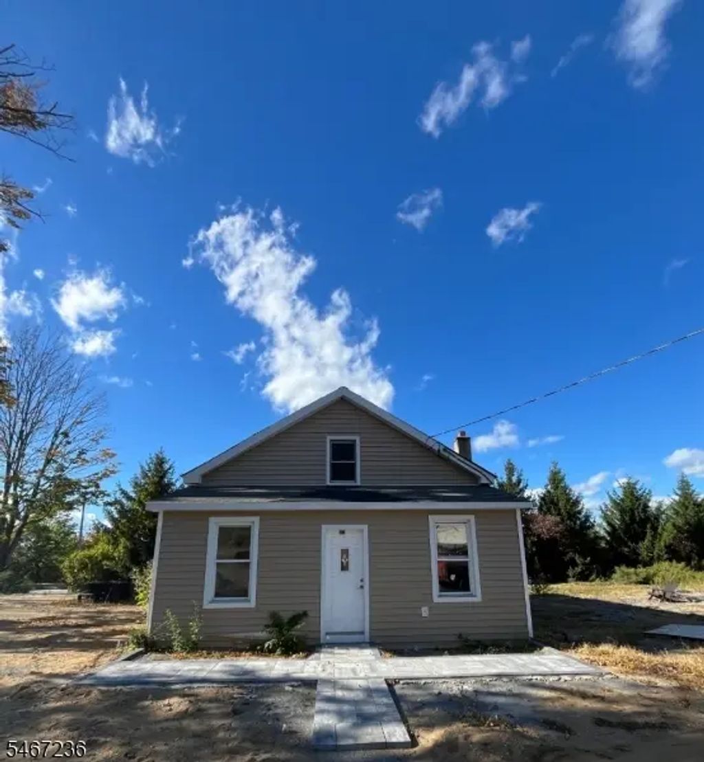 308 Houses Corner Rd, Sparta Twp.