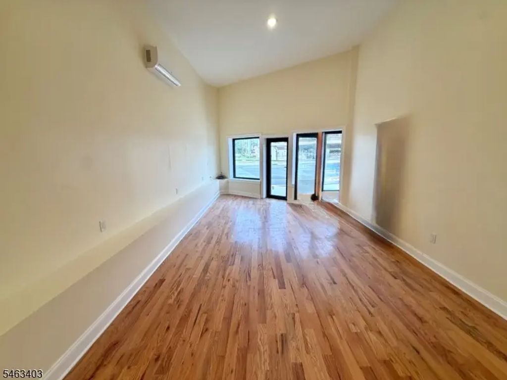 1313 W Baltimore Ave, Linden City
