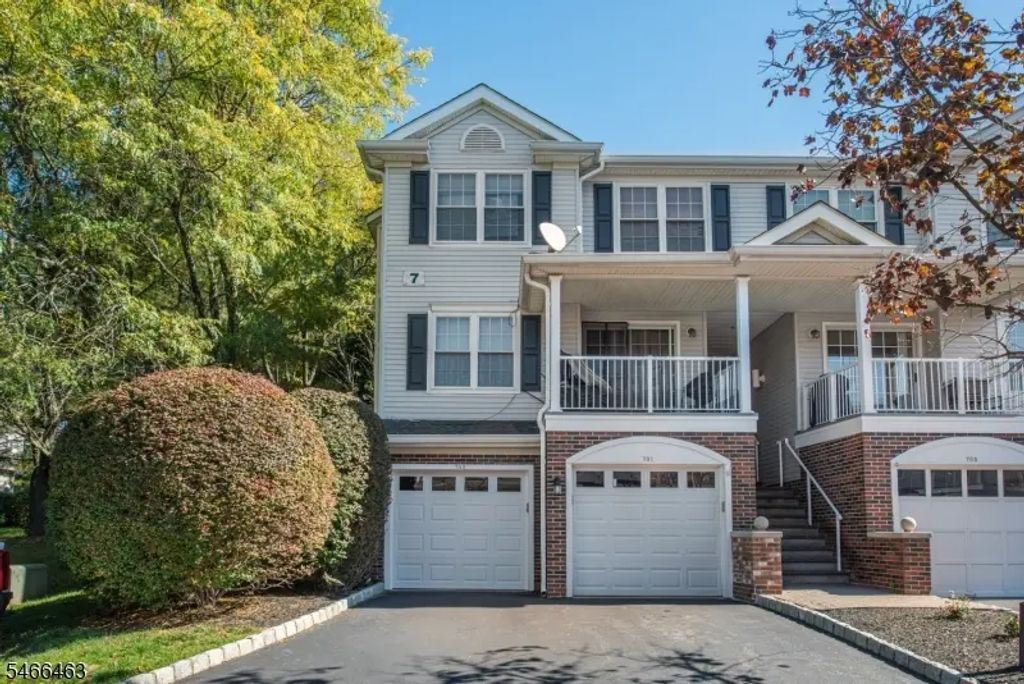 702 Buckland Court, Denville Twp.
