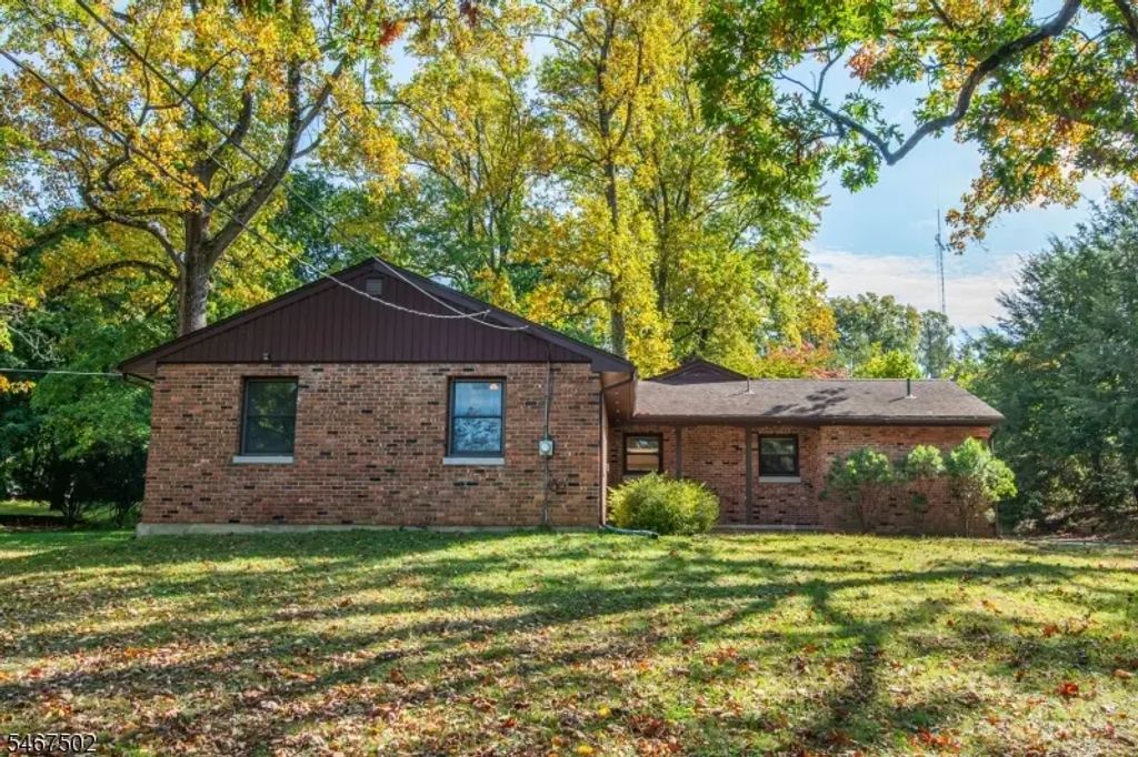 95 Quaker Church Rd, Randolph Twp.
