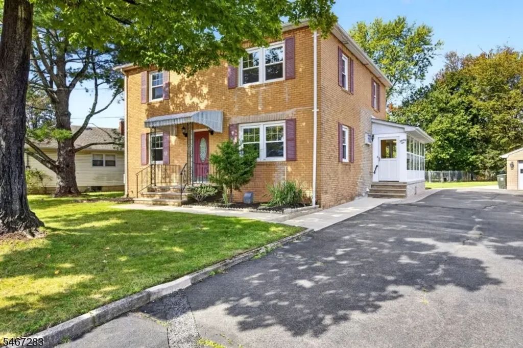 36 Ardmaer Dr, Bridgewater Twp.