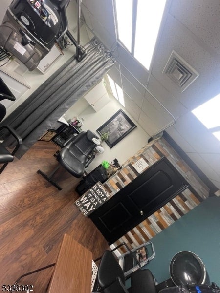 Photo of Listing #3944356