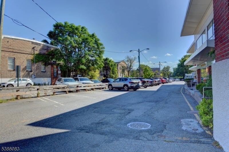 Photo of Listing #3988281