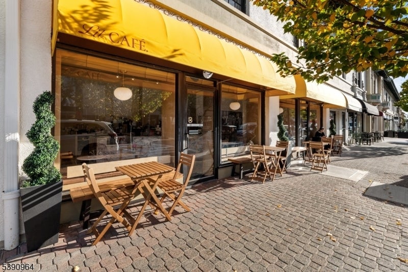 Photo of Listing #3992351