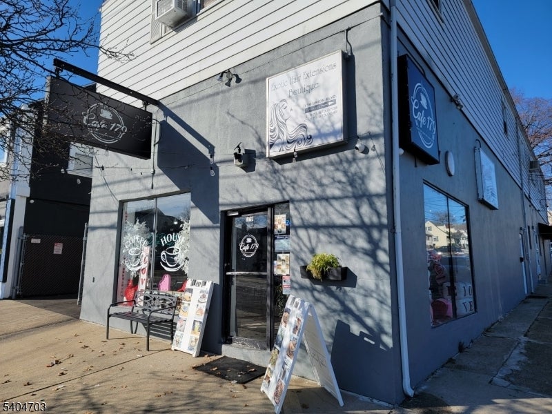 Photo of Listing #4004158