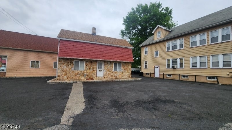 Photo of Listing #3903214