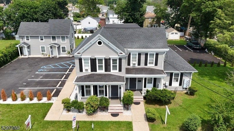 Photo of Listing #3911346
