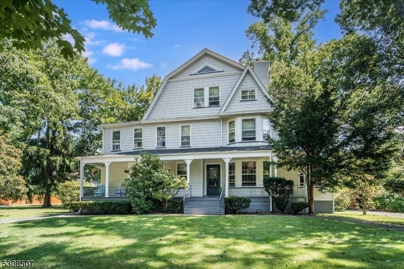 Photo of Listing #3921110
