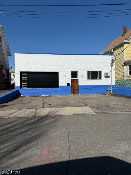 Photo of Listing #3930998