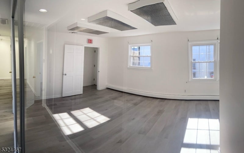 Photo of Listing #3934339