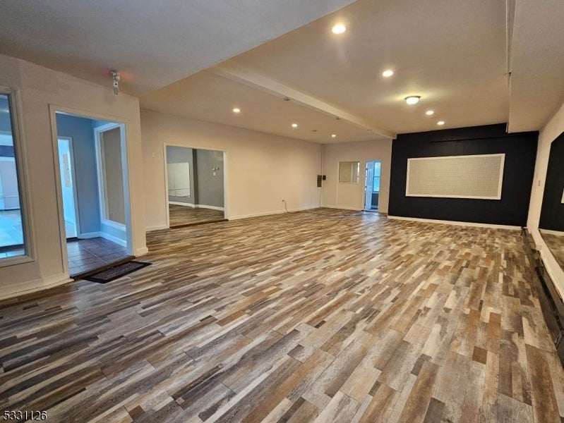 Photo of Listing #3940278