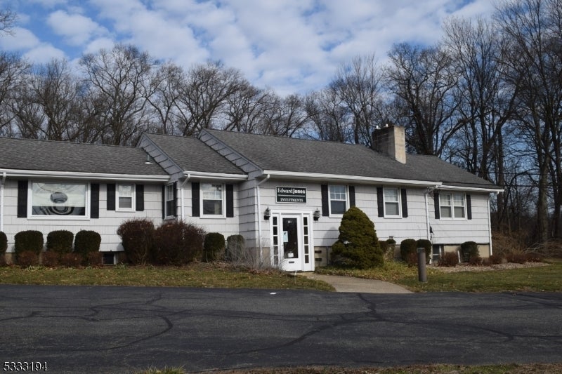 Photo of Listing #3944711