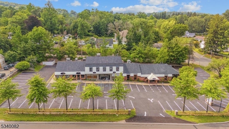 Photo of Listing #3947452
