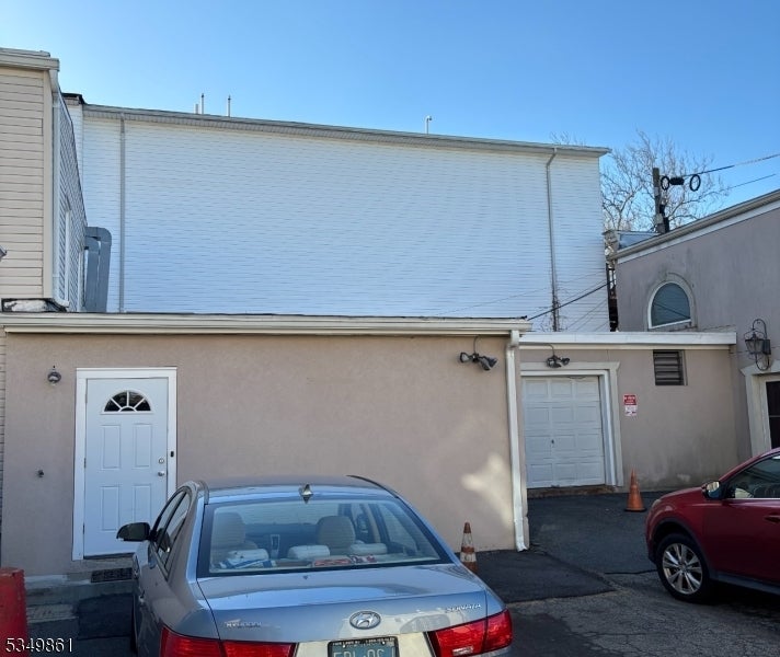 Photo of Listing #3955832
