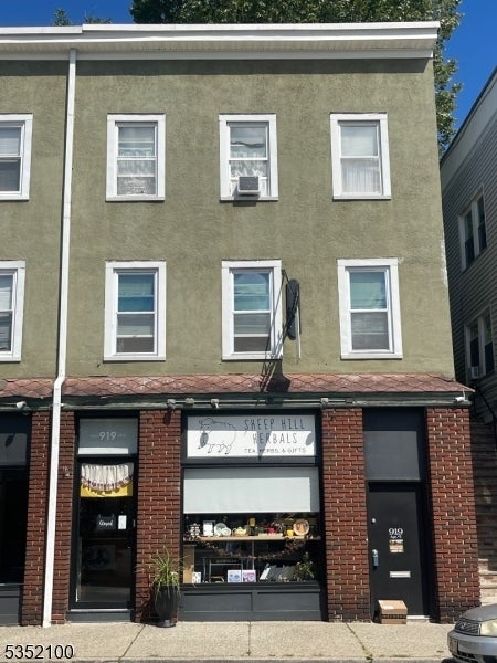 Photo of Listing #3958901