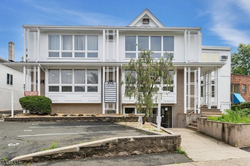 543 Valley Road Unit 8, Montclair Twp.