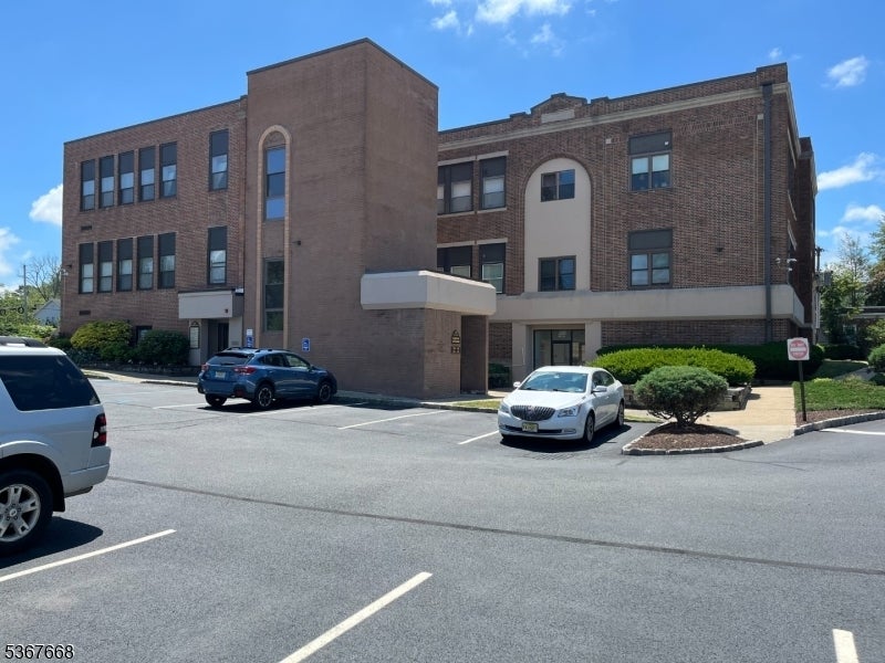 Photo of Listing #3971765