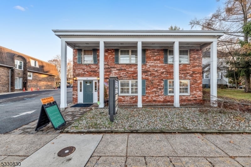 Photo of Listing #3972866