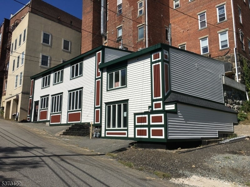 712 Main Street, Boonton Town