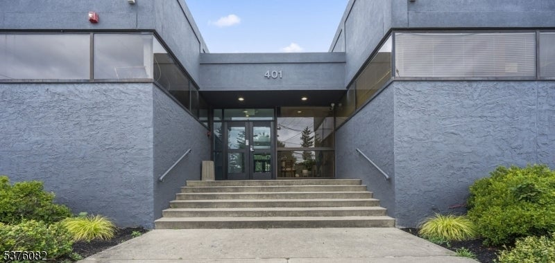 401 Pleasant Valley Way, West Orange Twp.