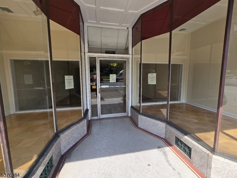 65 Spring St, Newton Town