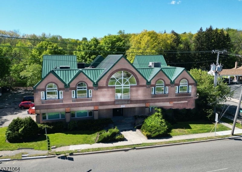 Photo of Listing #3986562