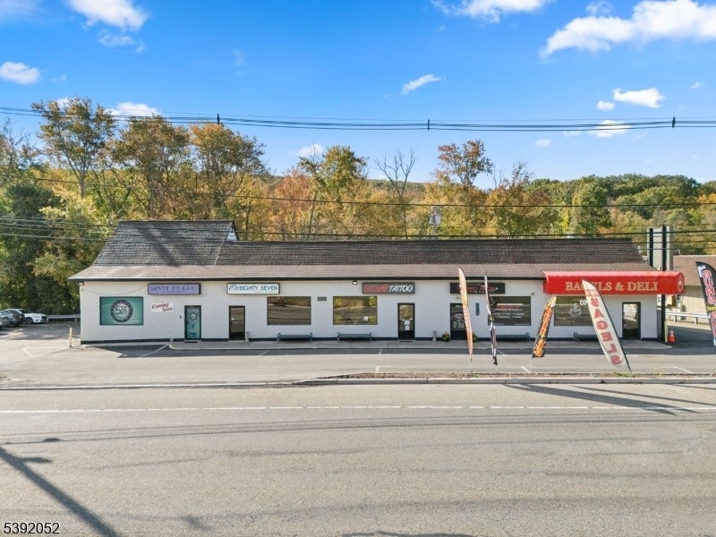 Photo of Listing #3993233