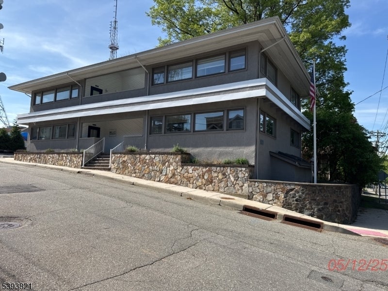 Photo of Listing #3994923