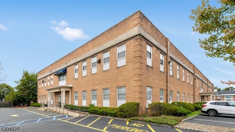 Photo of Listing #3995016