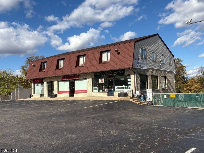 Photo of Listing #3995318