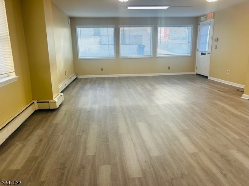 Photo of Listing #3998380