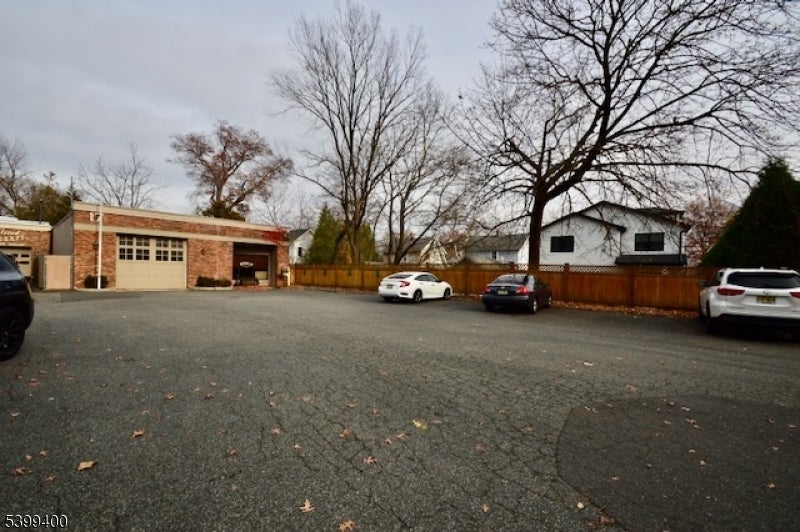 Photo of Listing #3999793