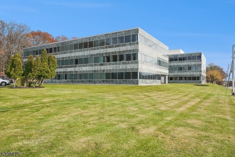 Photo of Listing #4000120