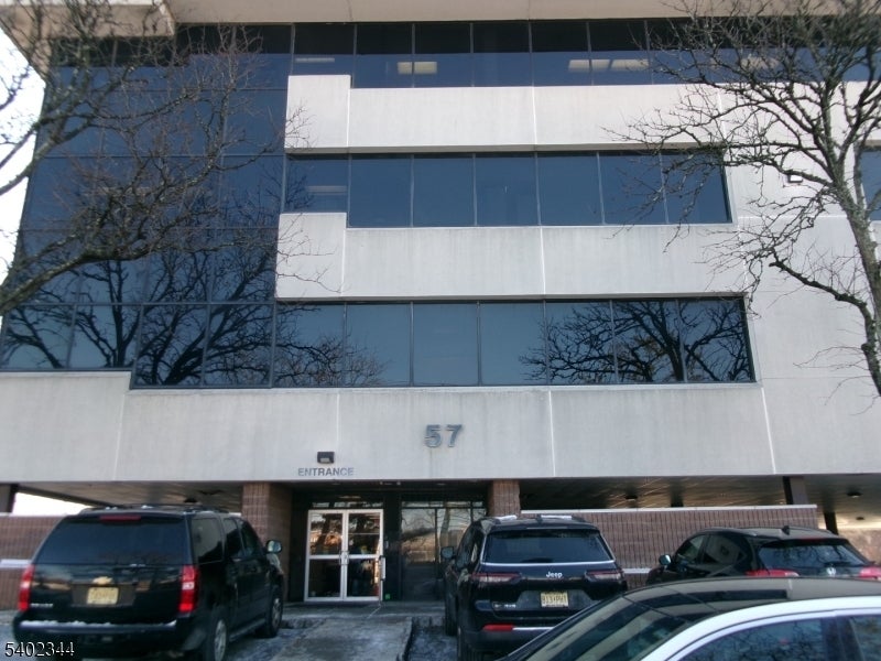 Photo of Listing #4002244