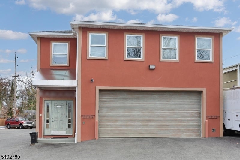 Photo of Listing #4002551