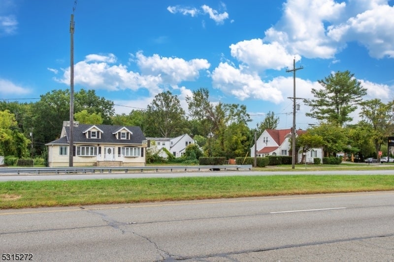 Photo of Listing #3942468