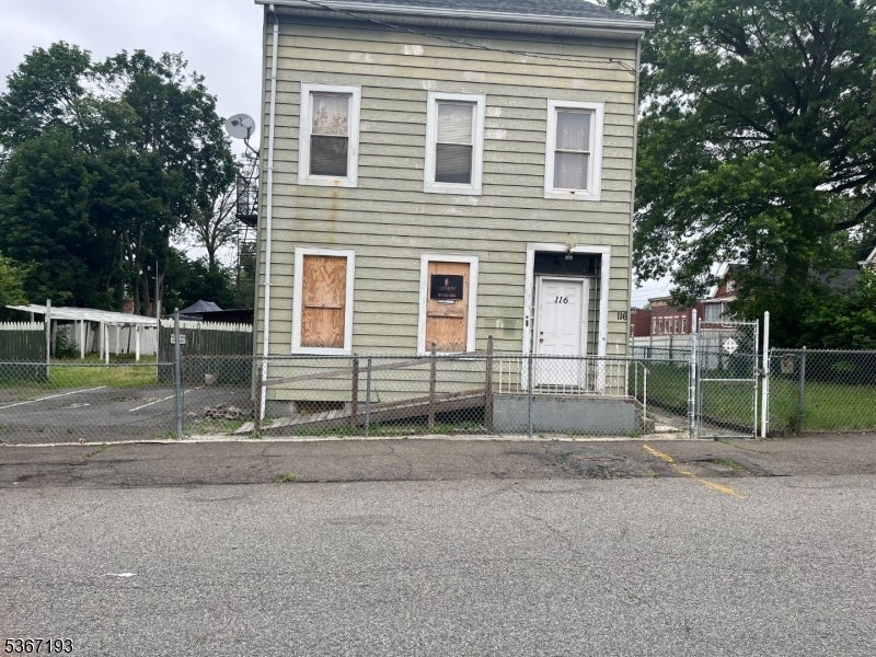 Photo of Listing #3972419