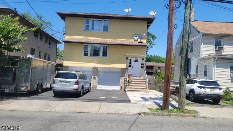 Photo of Listing #3942499