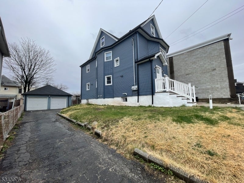 Photo of Listing #3955340