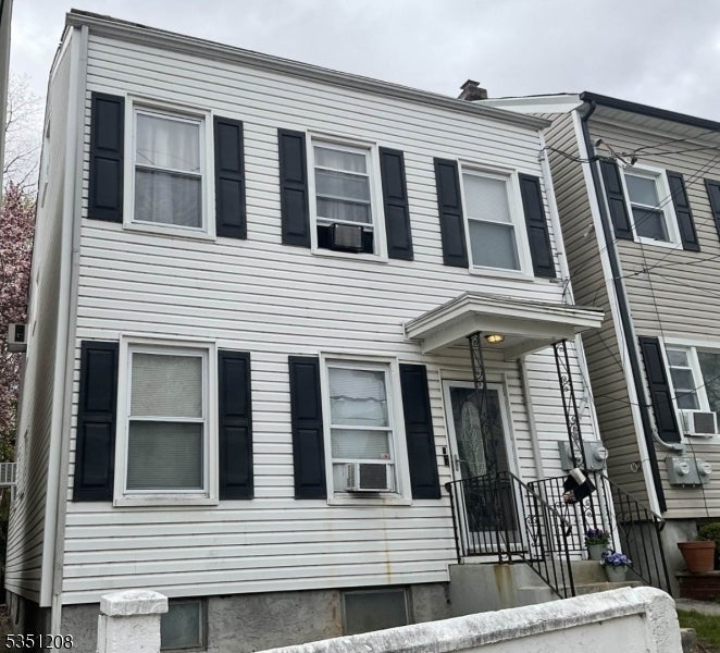 Photo of Listing #3956920