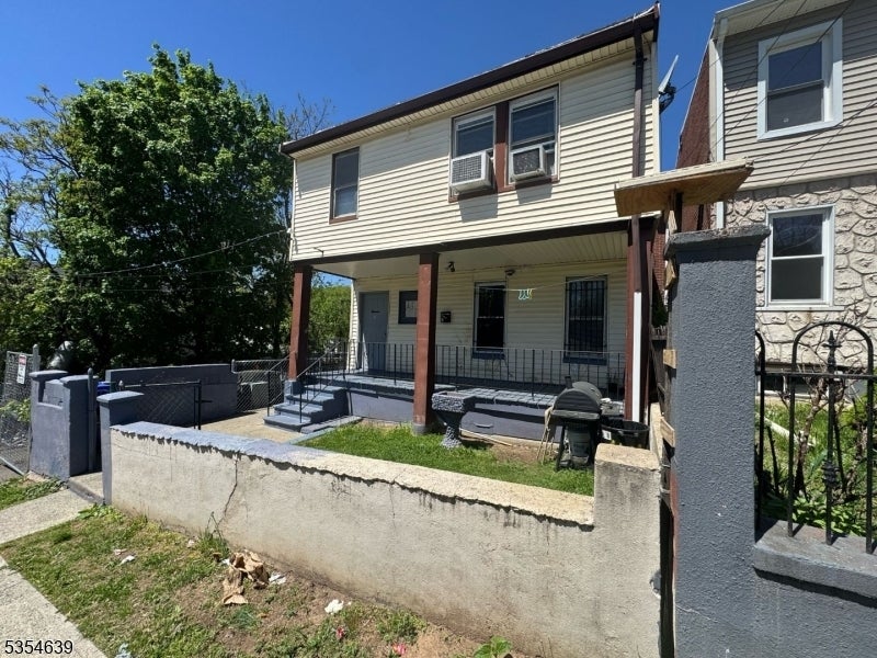 Photo of Listing #3960036