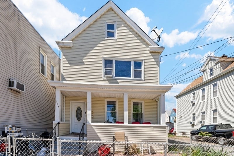 Photo of Listing #3960341