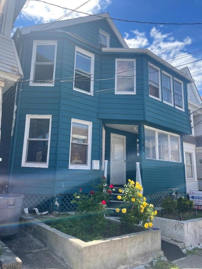 Photo of Listing #3963478