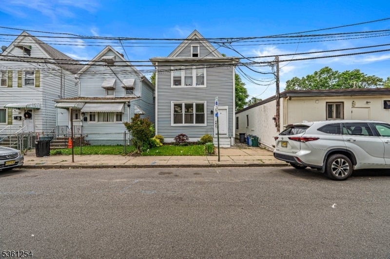 Photo of Listing #3966640