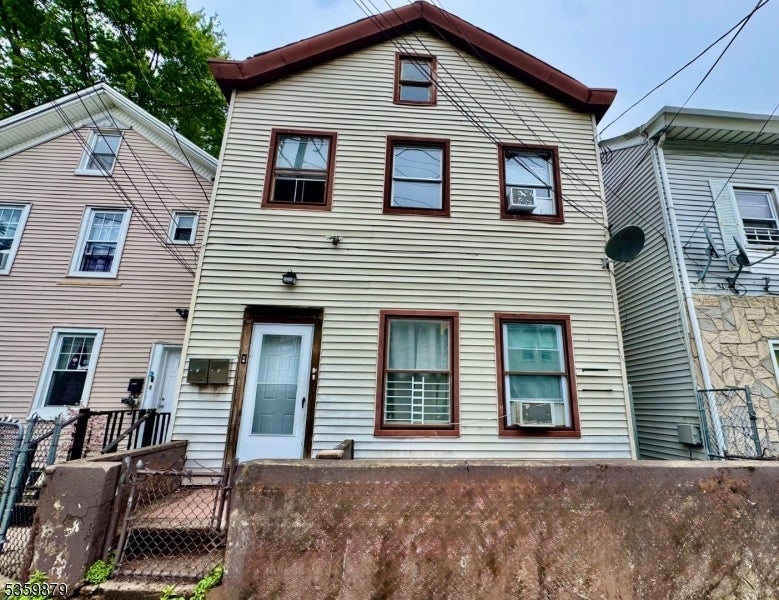 Photo of Listing #3967317