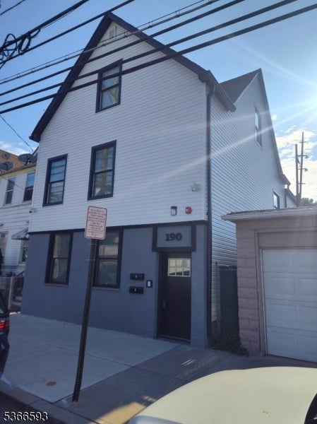 Photo of Listing #3970873