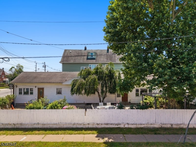 Photo of Listing #3971653