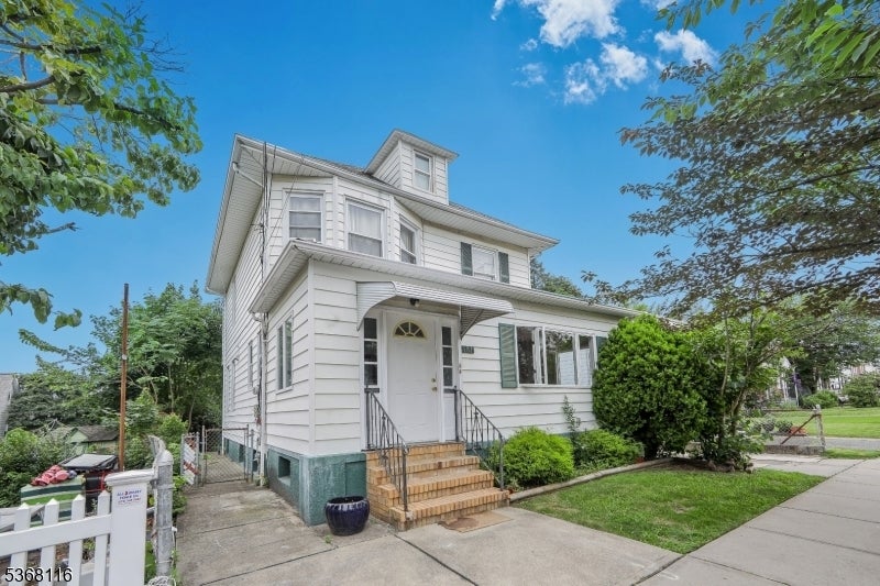 Photo of Listing #3972235