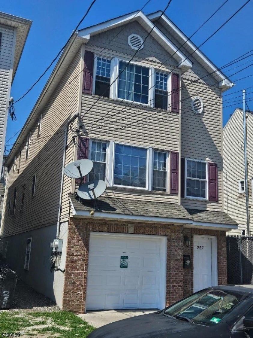 Photo of Listing #3972398